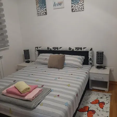 Apartment Tanja 3 *